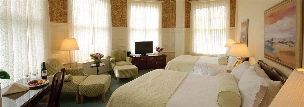Cranwell Spa And Golf Resort (Adults Only) Lenox Bagian luar foto