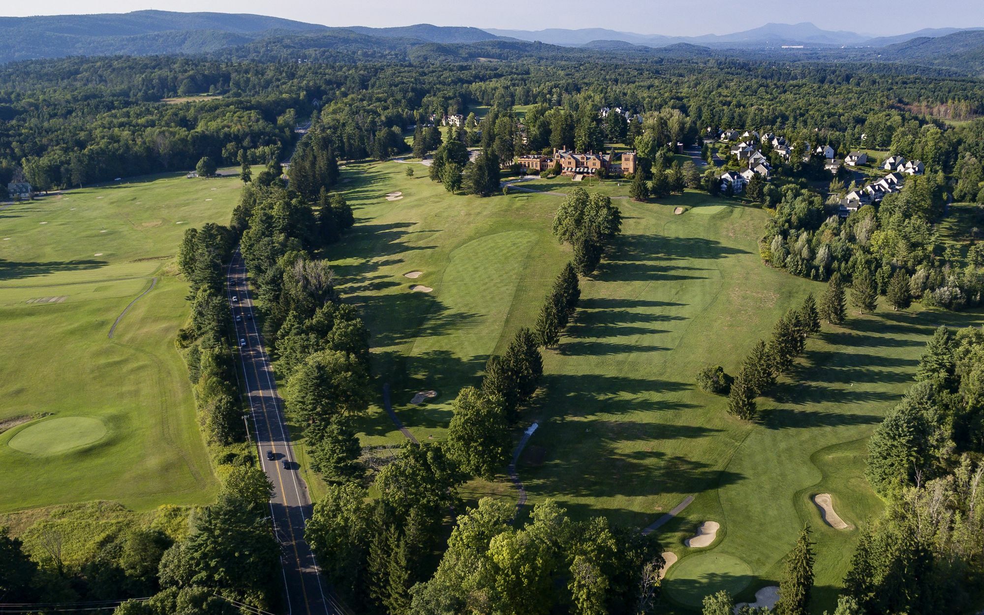 Cranwell Spa And Golf Resort (Adults Only) Lenox Bagian luar foto