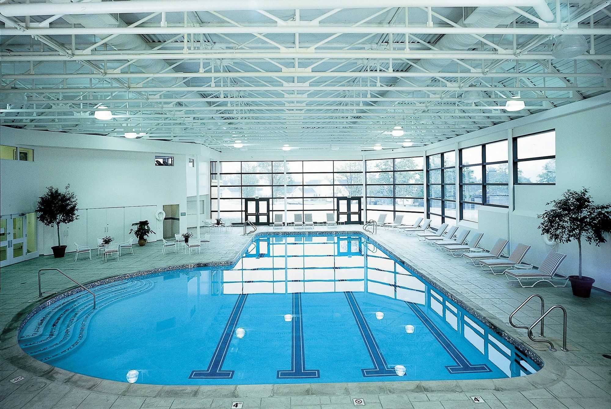 Cranwell Spa And Golf Resort (Adults Only) Lenox Bagian luar foto